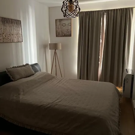 Apartman Elenora Apartment